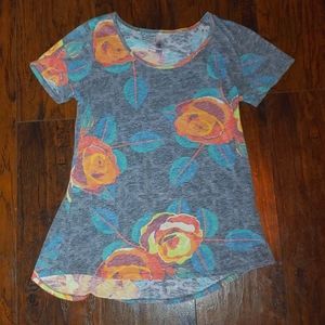 Lularoe classic tee